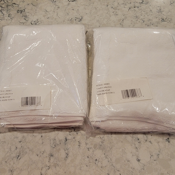 Hill House Cecil Collection "Soap" Hand Towel Set Of Two! New - Picture 5 of 8